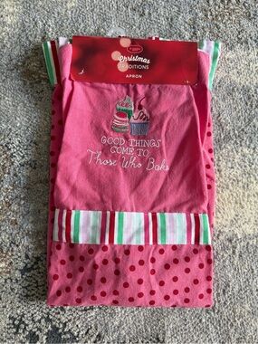 NWT St Nicholas Square Pink Apron - 'Good Things Come to Those Who Bake'